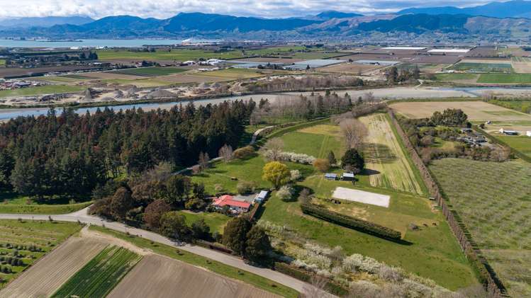 105 River Road Appleby_1