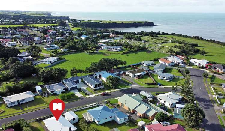 3 Hickey Place Opunake_19