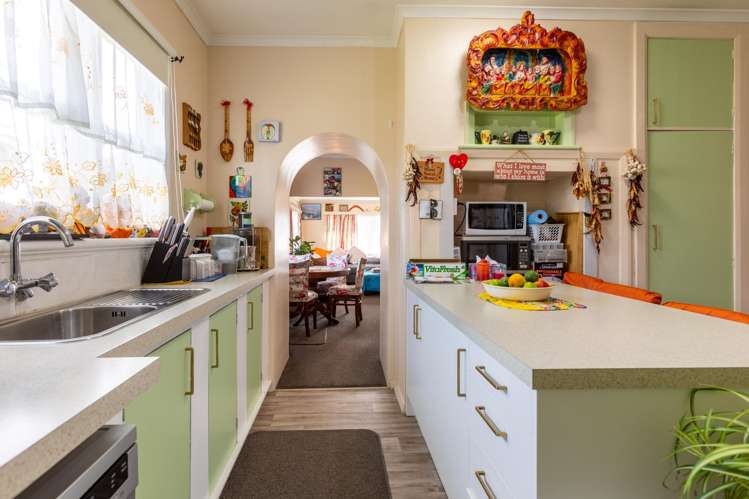 276 High Street Dannevirke_6