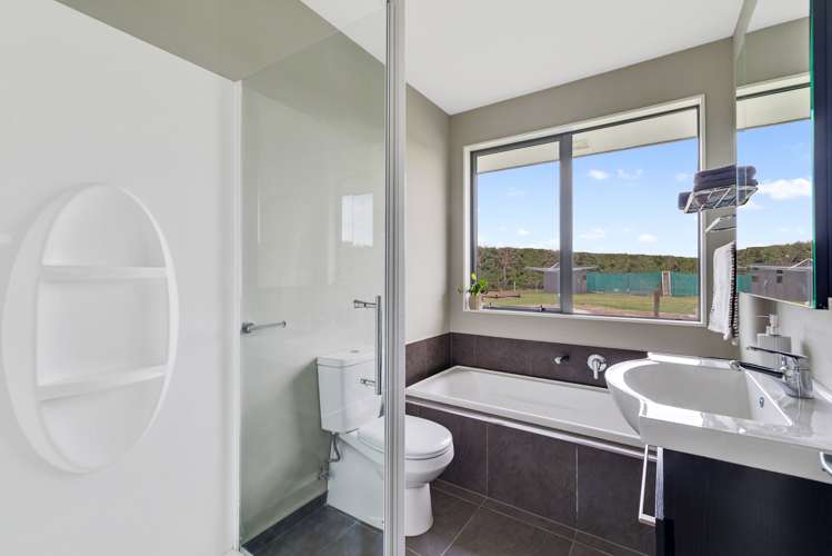 303 Norwood Road Burnham_8