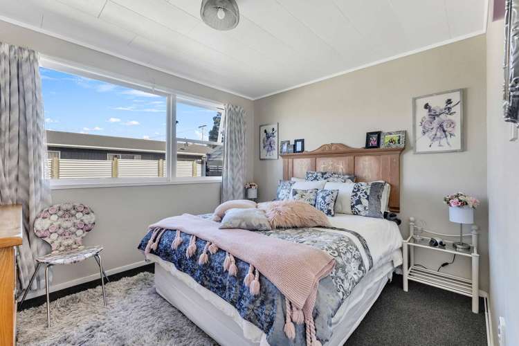 37 Fairfield Road Hawera_16