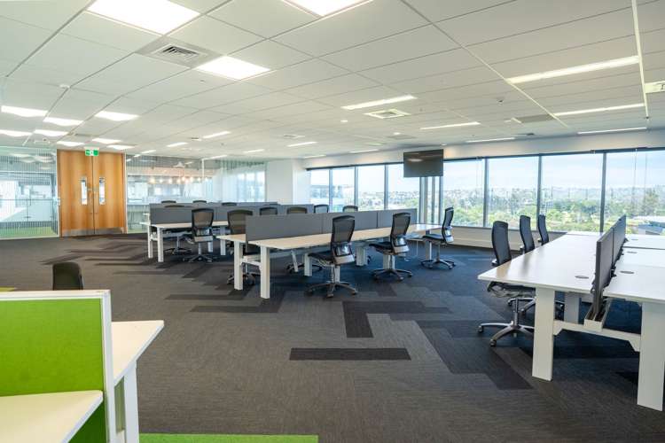 68-76 Taharoto Road Takapuna_3