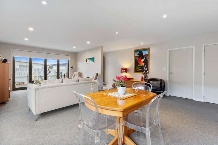 5 Eden Crescent Brookfield_10