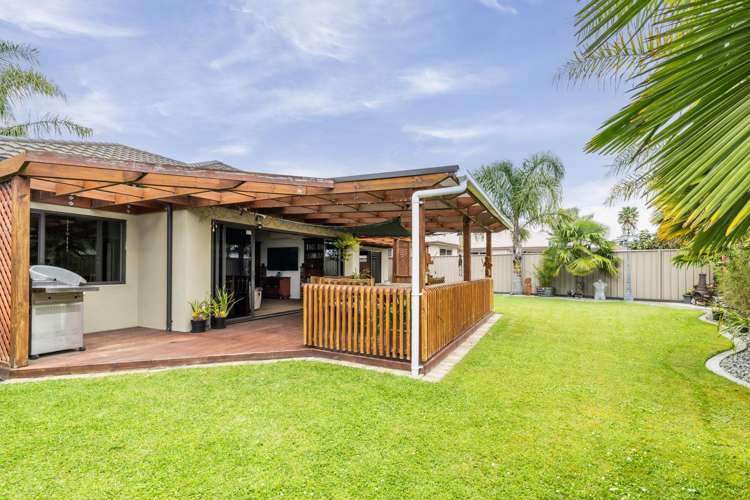 6 Lowry Place Frimley_23