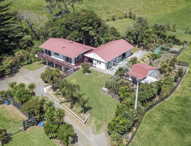 476 Rehutai Road Baylys Beach_23