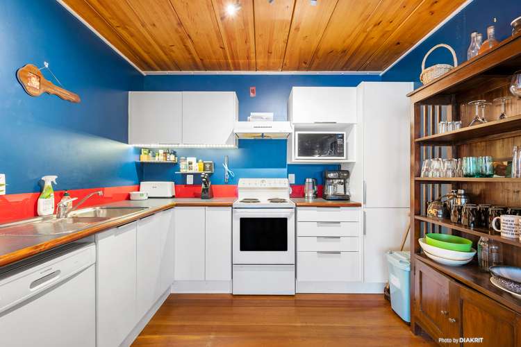 2/14 Alpha Street Te Aro_3