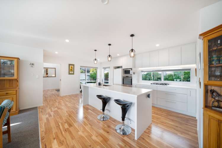 22 Banks Boulevard Whitby_3