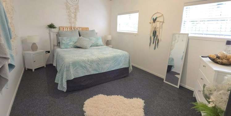 19 West Crescent Te Puru_20