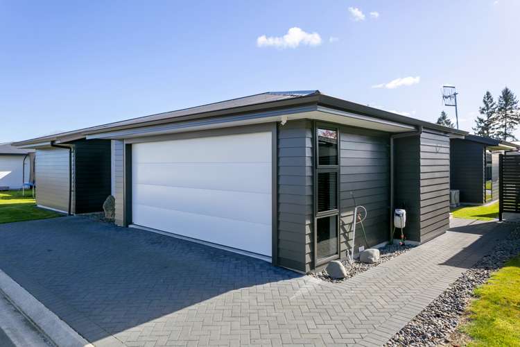 3 Bastille Court Rangatira Park_16