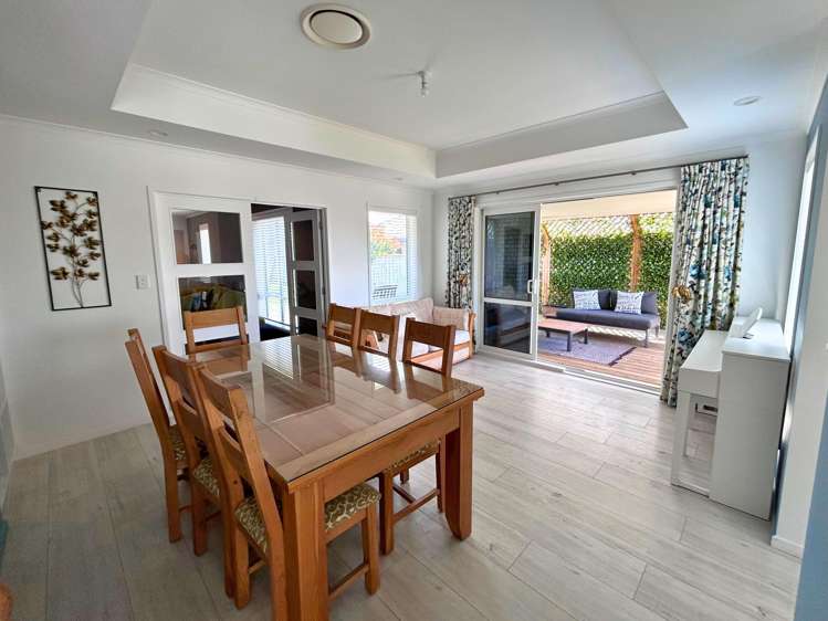 10 Lancaster Avenue Burleigh_6