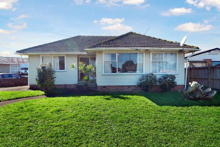 9 Halswell Street Mangere East_10