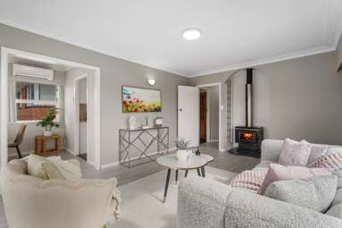 7 Lawrence Crescent_1