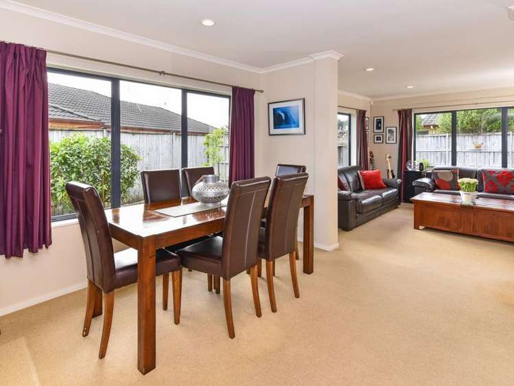 15 Greta Banks Place Wattle Downs_3