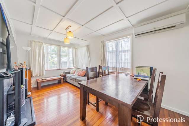 62 Waddington Drive Naenae_1