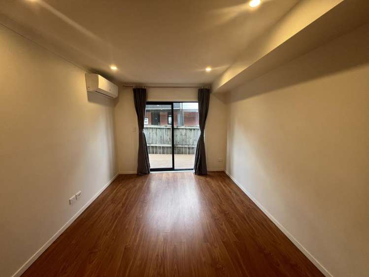 2/16 Inverness Avenue 1074_2