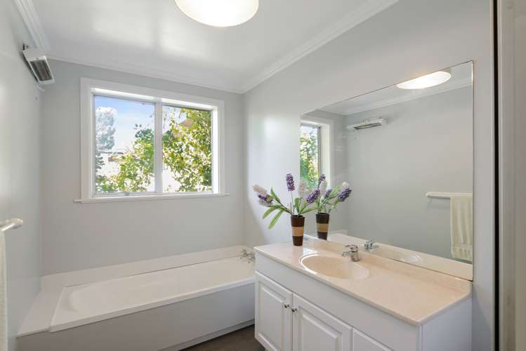 14 Ranui Crescent Diamond Harbour_5