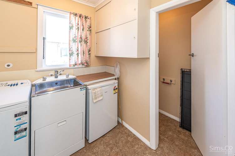 26 Selwyn Crescent College Estate_29