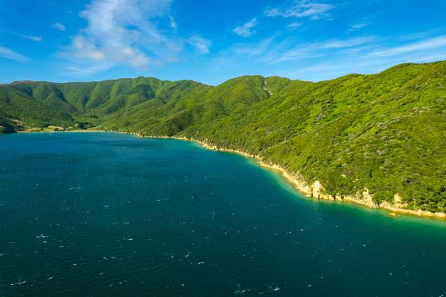 Onauku Bay Arapaoa Island_2