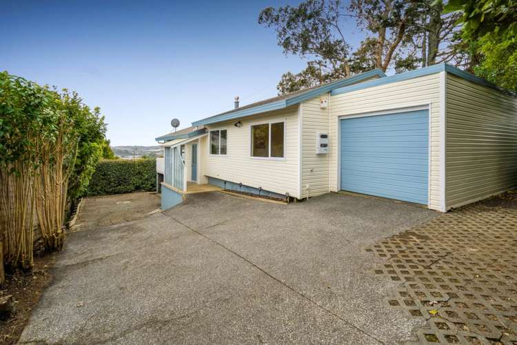 2/154 Sunset Road Unsworth Heights_15