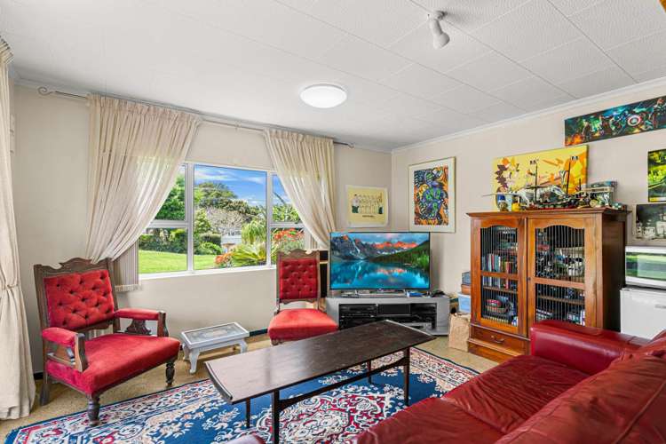 28 Pyle Road West One Tree Point_29