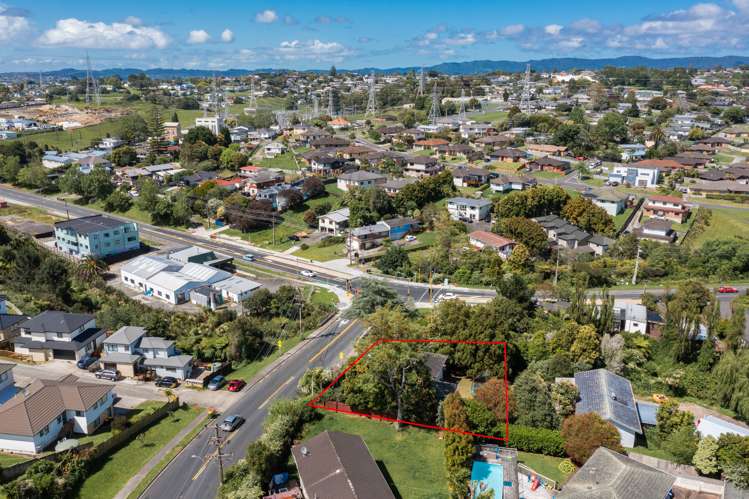 8 Makora Road Massey_7