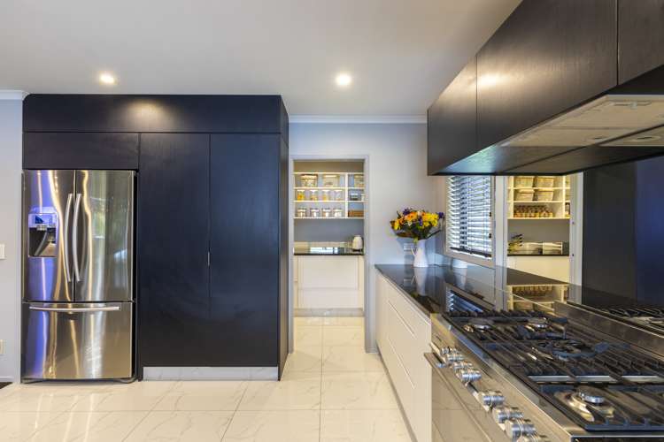 1216 Egmont Road Egmont Village_12