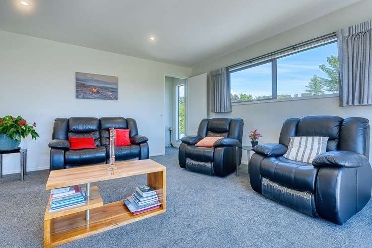 91 Beach Road Kakapotahi_8
