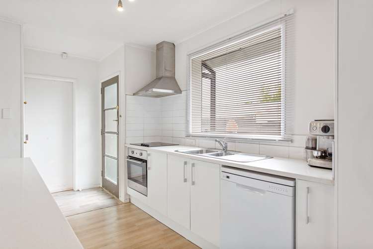 6 Rainbow Place Wattle Downs_1