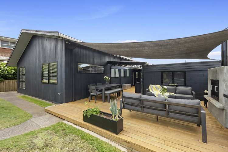 18 Mayfair Place Westown_14