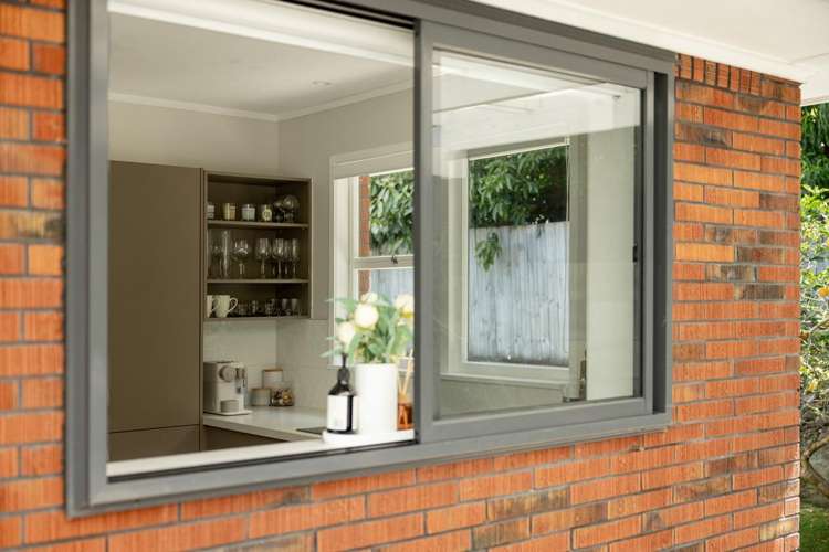 8 Highfield Crescent Brookfield_8