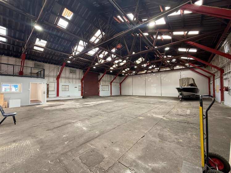 115 Gracefield Road Gracefield_1