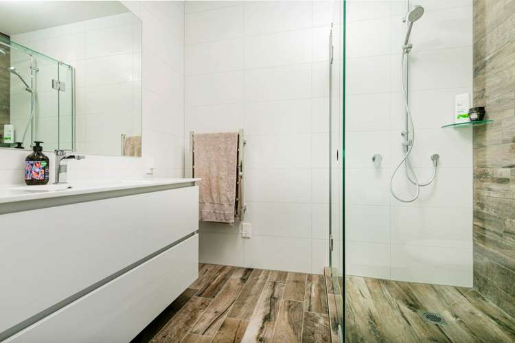 21 Edward Abell Street Wainui_12