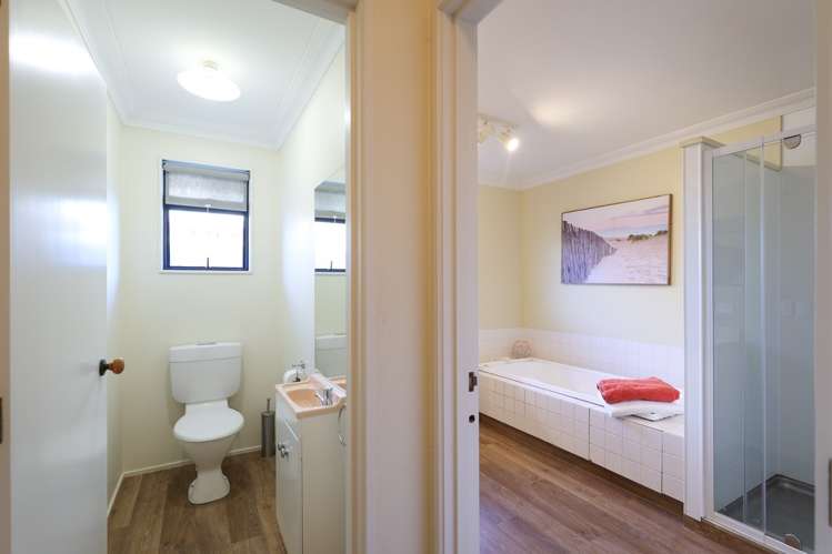 328 Princes Drive Britannia Heights_17