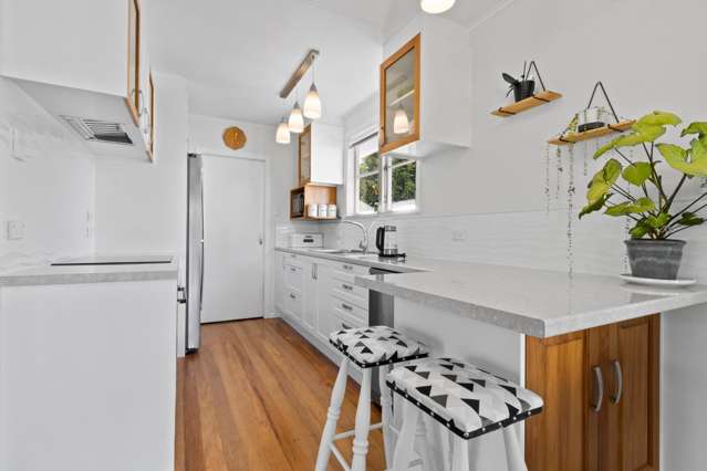 194 Seaview Road Westown_2