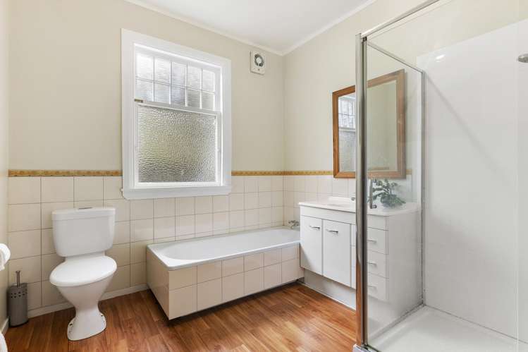 97 The Parade Island Bay_9