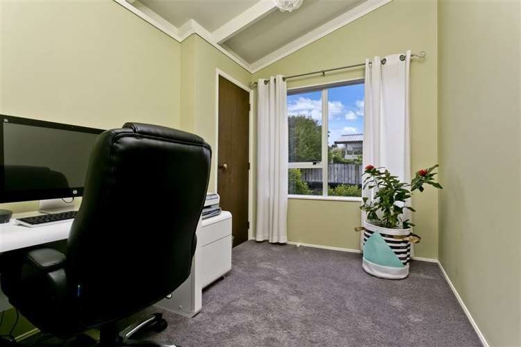 2/49 Lancaster Road Beach Haven_8