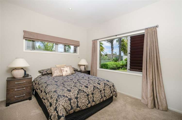 11 Courtneys West Harbour_21