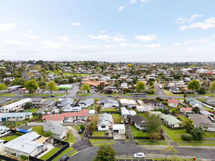 36 Dalton Crescent Dinsdale_18