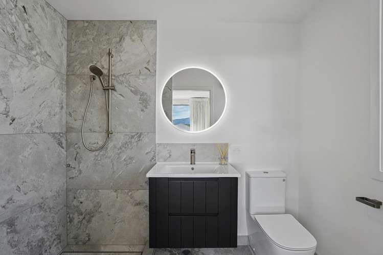 8 Woods Crescent Cromwell_15