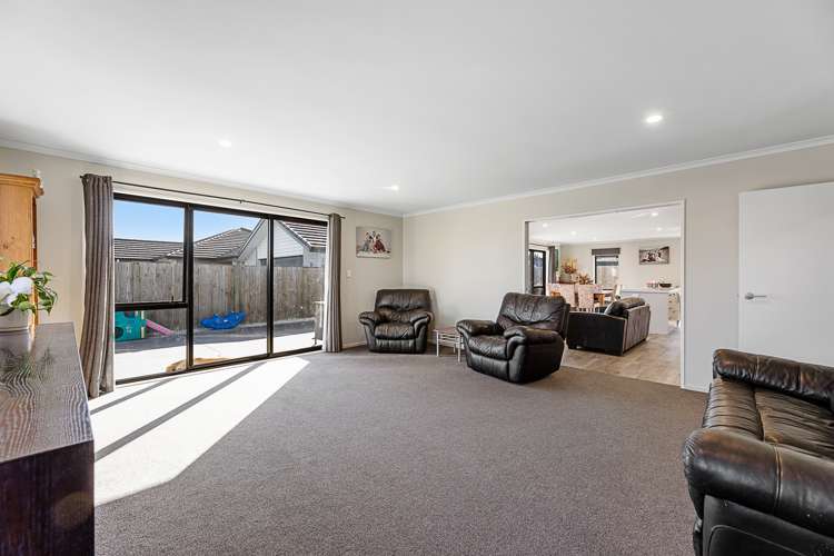 1 Hurricane Way Burleigh_11