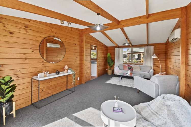 2/20 Saint Annes Crescent Wattle Downs_4