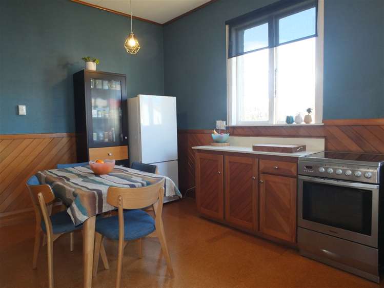 11 Kitchener Square Highfield_5