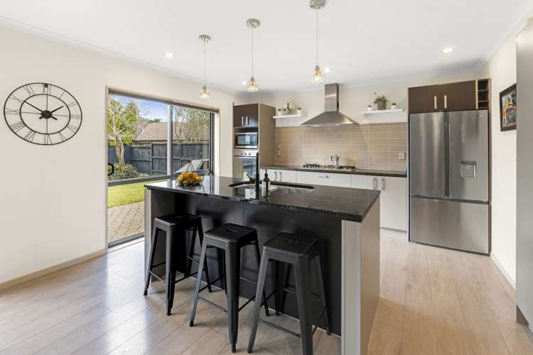 4 Bridgefield Crescent Flat Bush_7