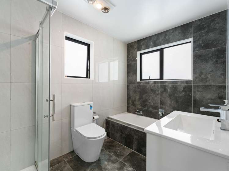 14B Evans Road Weymouth_11