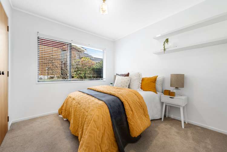 57 Dalwhinnie Parade Highland Park_13