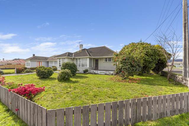 Charming 1950s Gem at 20 Winchester Street, Levin