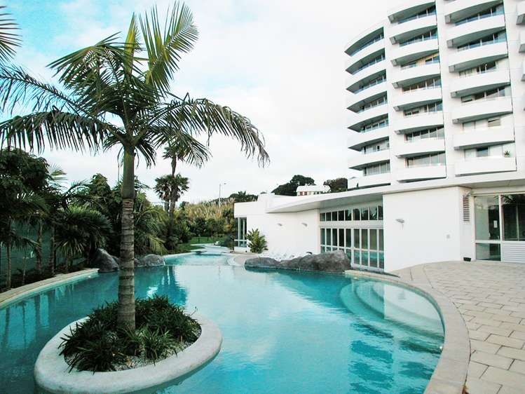 86 The Strand 1761_3