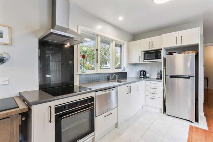 66 Wayside Avenue Burnside_3