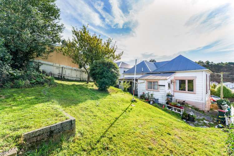 9 Leckhampton Court Clyde Hill_12