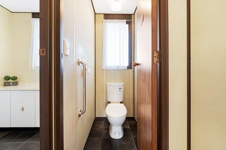 19b Doment Crescent Orewa_13